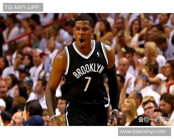 乔·约翰逊：克莱需要身旁有人组织 我认为他现在迷失了